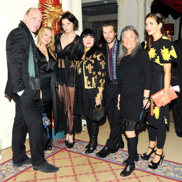 L to R: Dirk Standen, Susan Standen, Jessica Stam, Anna Sui, Aaron Young, Yeohlee Teng and Laure Heriard Dubreuil. (Billy Farrell)