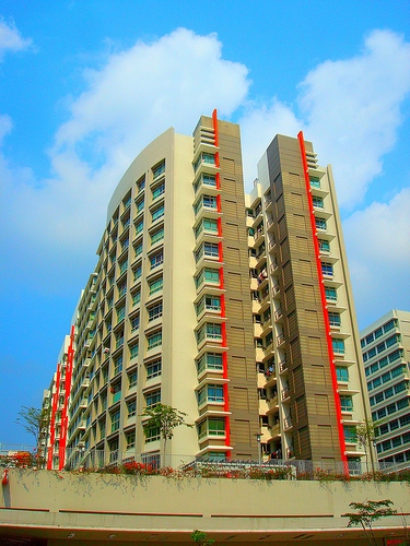 HDB public housing in Singapore. (linway88/Flickr)