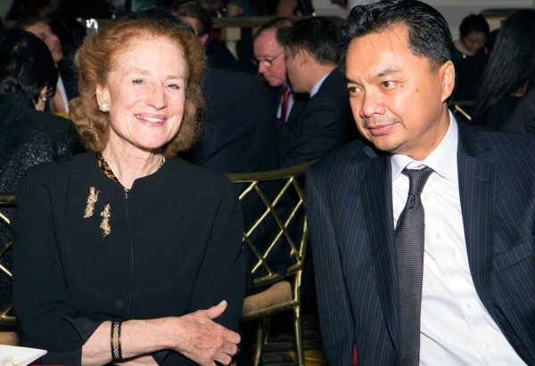 Asia Society Co-Chair Henrietta Fore and Dr. Dino Patti Djalal, Ambassador of the Republic of Indonesia to the United States. (Bennet Cobliner) 