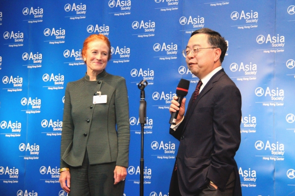 Asia Society Co-Chairs Henrietta H. Fore (L) and Ronnie C. Chan (R) at a reception at Asia Society Hong Kong Center on Aug. 22, 2012. (Asia Society Hong Kong Center)