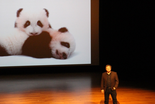 February 7 - Photographer Joel Sartore offered a glimpse into his travels around Asia and the world to document endangered animal species. (Asia Society Texas Center)