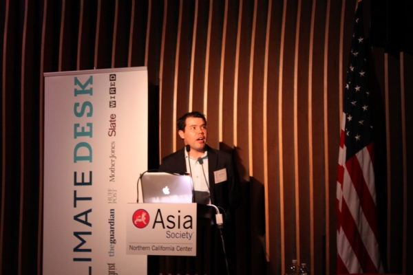 Chris Mooney of Climate Desk Live moderated the panel (Asia Society)