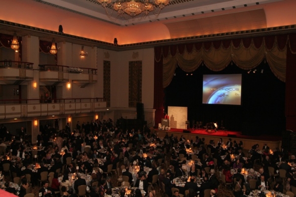 500 guests attended Asia Society&apos;s New York Annual Dinner at the Waldorf=Astoria Hotel on November 17, 2009. (Noopur Agarwal/Asia Society)