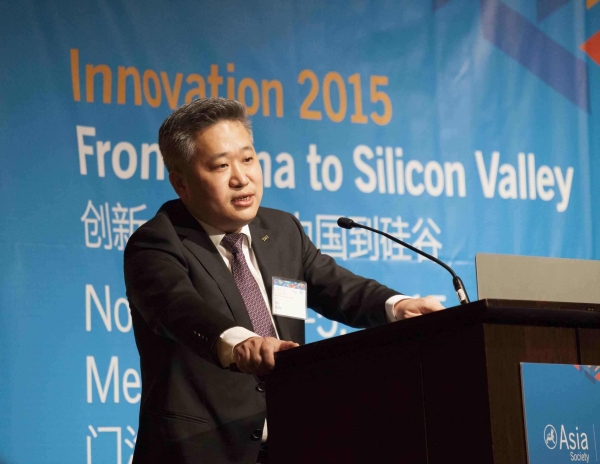 Wang Wei, Vice Chairman, THT introduces the topics of the panel discussion on day two of the Innovation conference