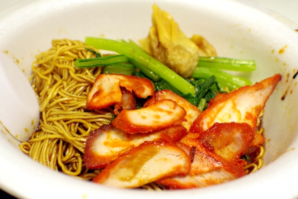 Wonton noodles are interpreted in many different ways in different countries such as Hong Kong, Malaysia, Philippines, Thailand and Singapore, with variations on its dumplings, or wontons. Wontons can be filled with shrimp, minced pork, mushrooms or fish paste, and can be fried or boiled. (Saki Yuen)