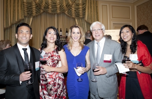 Annual Dinner Co-Chairs and ASNC Advisory Board members Jennifer Povlitz (center) and Barry Taylor (center right) with guests (Whitney Legge Photography)